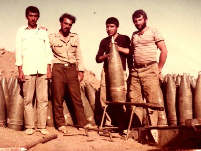 با دشمنان اسلام و امام و انقلاب بجنگید