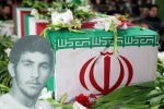 باید دست در دست هم داد تا این انقلاب همیشه سرافراز و پابرجا بماند.
