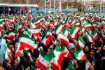بانوان ایرانی با رسالت زینبی ایستاده‌اند