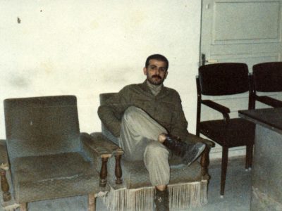 روز روشنِ دشمن را به شب تار و ظلمانى تبدیل کنید.