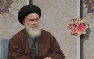 ملت ایران با پرچم شهدا برابر صهیونیسم ایستاده است