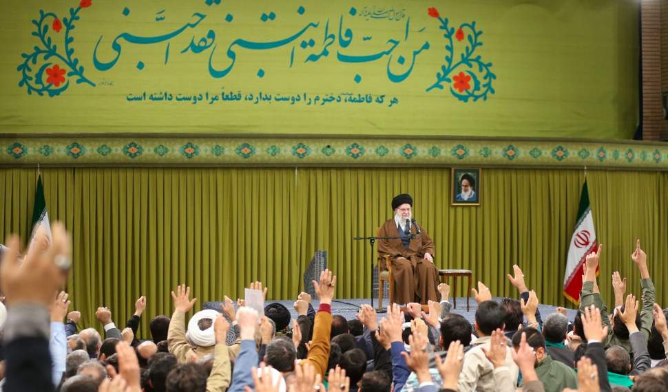 لزوم تغییر آرایش تبلیغاتی و رسانهای در برابر دشمن لزوم تغییر آرایش تبلیغاتی و رسانهای در برابر دشمن