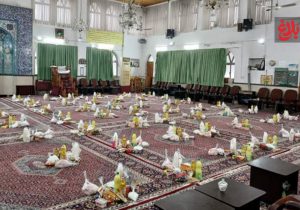 توزیع ۵۰ بسته معیشتی در آستانه شب یلدا