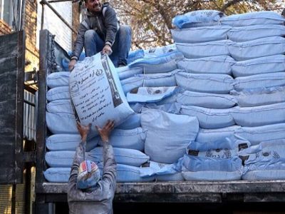 تنور نانواییها روشن و آردها در دسترساند