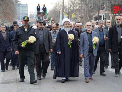 مراسم نرگس‌افشانی امام جمعه آمل در میلاد امام زمان(عج)