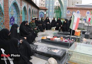 مدافعان حرم پرچمداران غیرت و بصیرت بودند