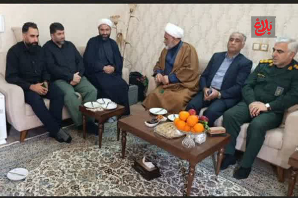 تجلیل از خانواده معظم شهید متین نجار در لاریجان