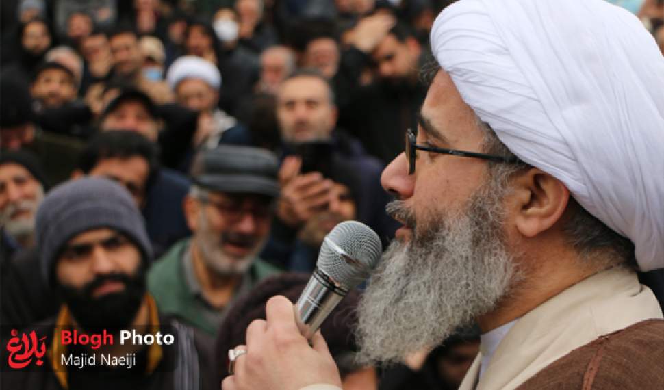 خون این سید فقیه و ربانی بساط استکبار را برخواهد چید خون این سید فقیه و ربانی بساط استکبار را برخواهد چید