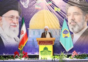 ملت ایران سر موضع حمایت از قدس ایستاده است