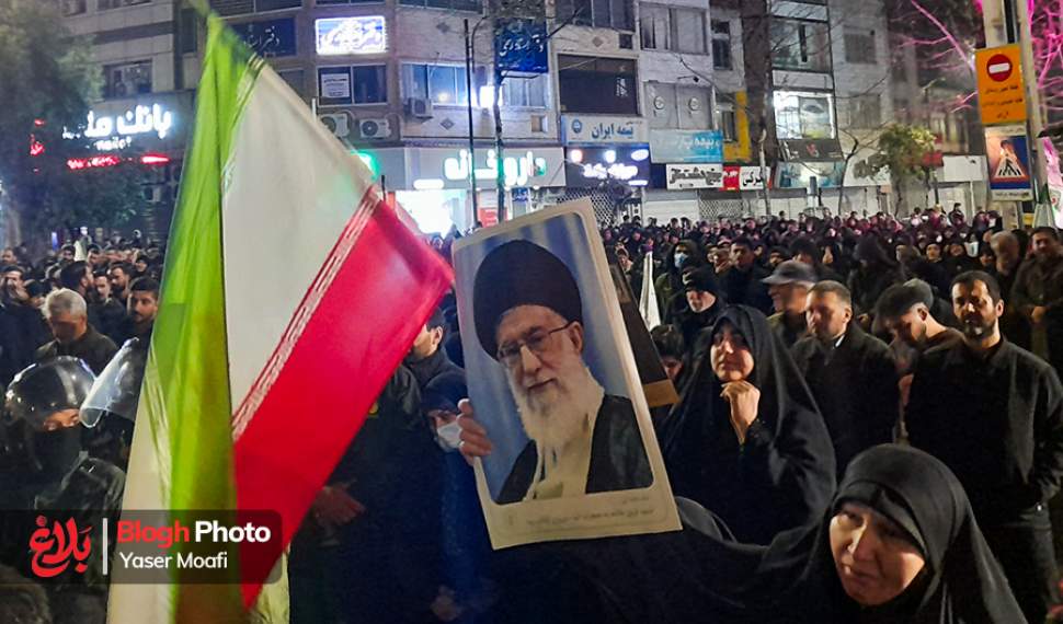 امت بیدار، پرچم افراشته امت بیدار، پرچم افراشته