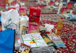 توزیع ۵۰ بسته معیشتی توسط خادمان آستان مقدس