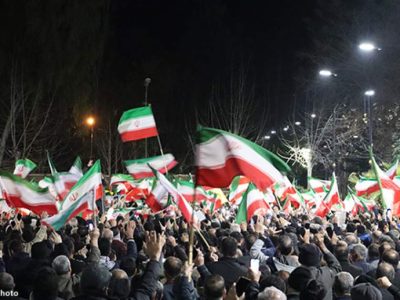 «مردم» رمز عبور از پیچهای تاریخی هستند