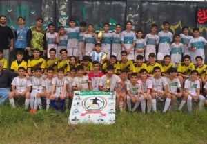 ایستادهایم برای استواری