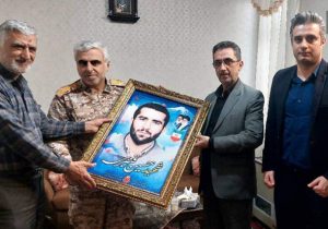 شهدا «معبر الهی» به سوی بهشت‌اند