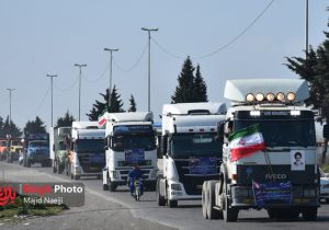 کاروان کامیونداران آملی در حمایت از وطن