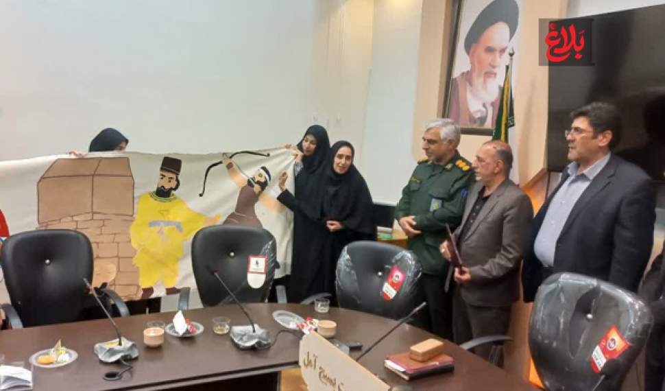 رونمایی از تابوی ۸ متری اسطورههای مقاومت ایران در آمل رونمایی از تابوی ۸ متری اسطورههای مقاومت ایران در آمل