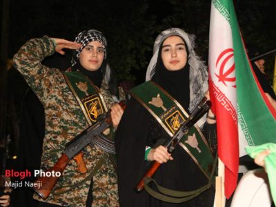 رژه مسلحانه بانوان بسیجی آمل